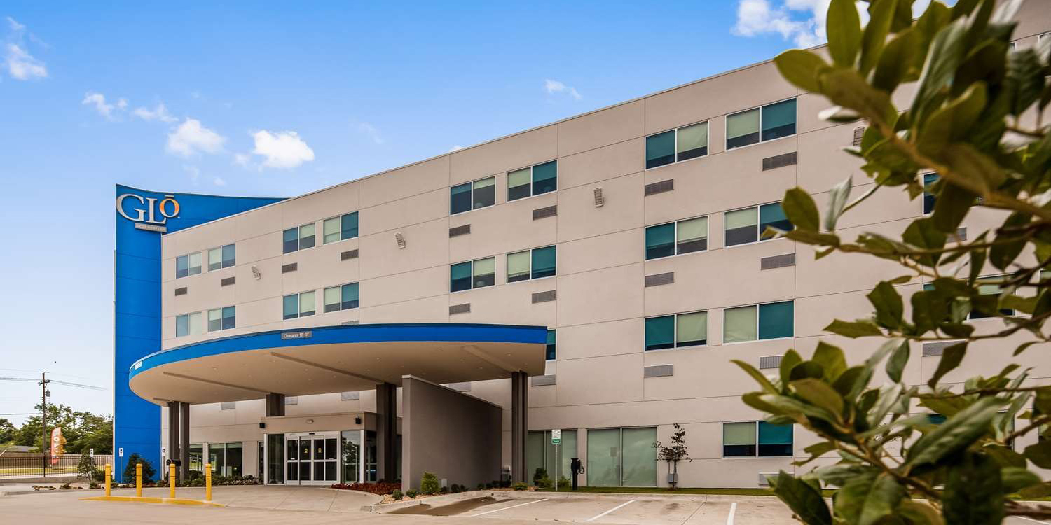 Welcome to GLō Best Western Tulsa-Catoosa East Route 66